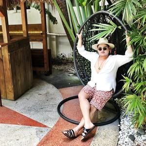 Meet your Posher, Cesar